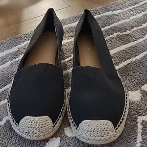Penningtons Size 11WW Black Espadrille Shoes